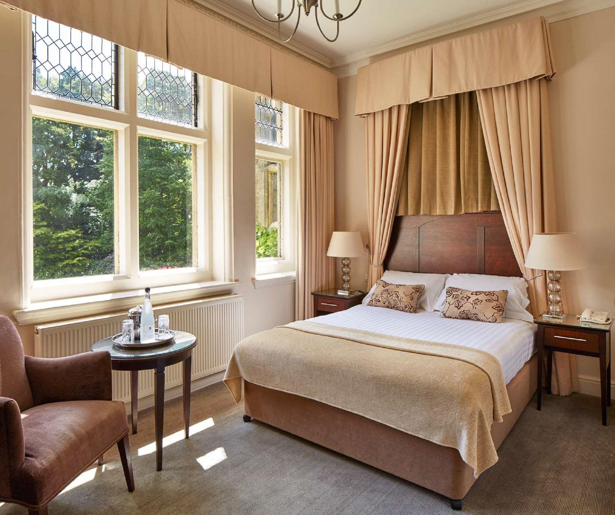 Macdonald Frimley Hall Hotel & Spa Камбърли Екстериор снимка