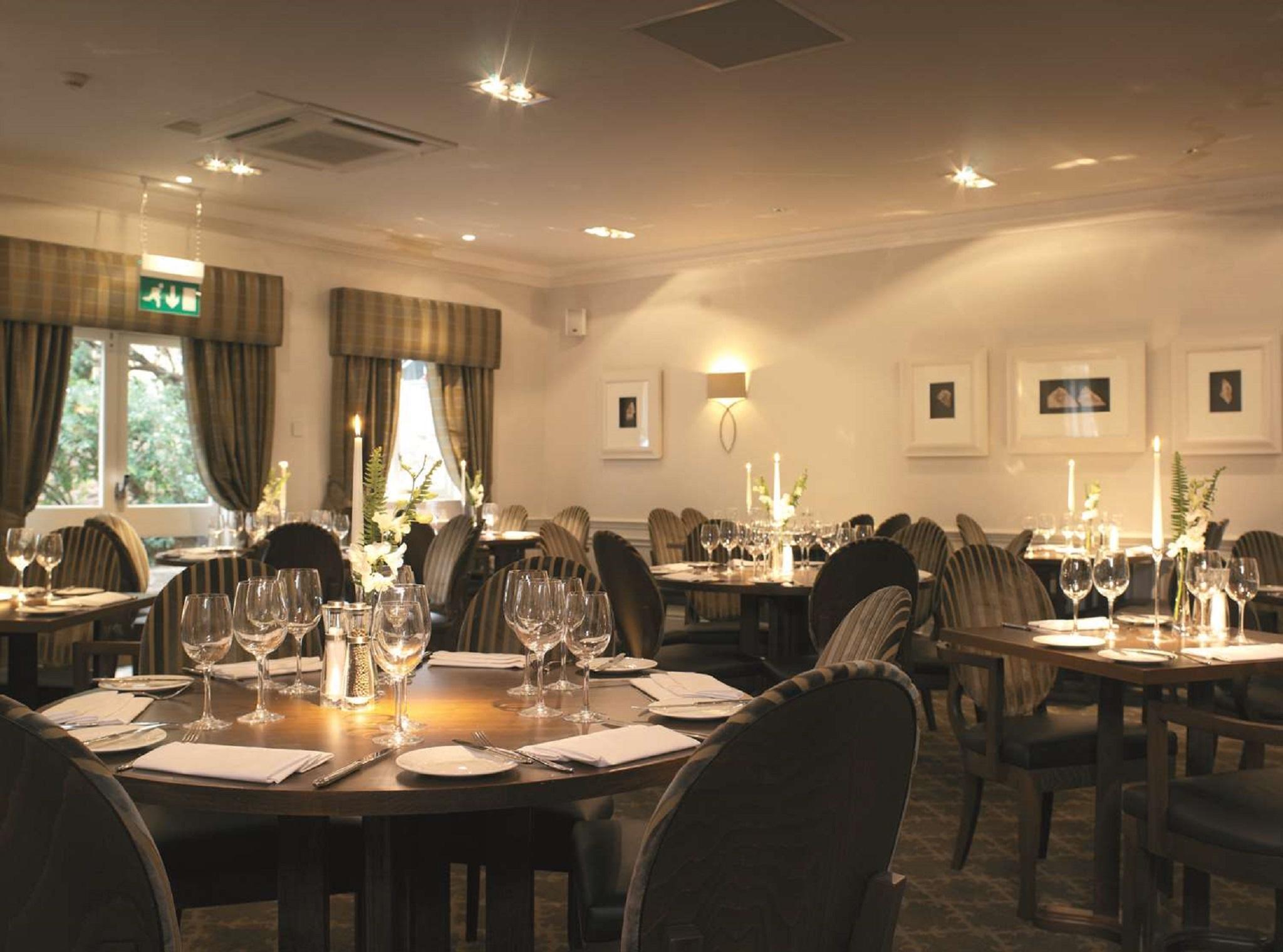 Macdonald Frimley Hall Hotel & Spa Камбърли Екстериор снимка