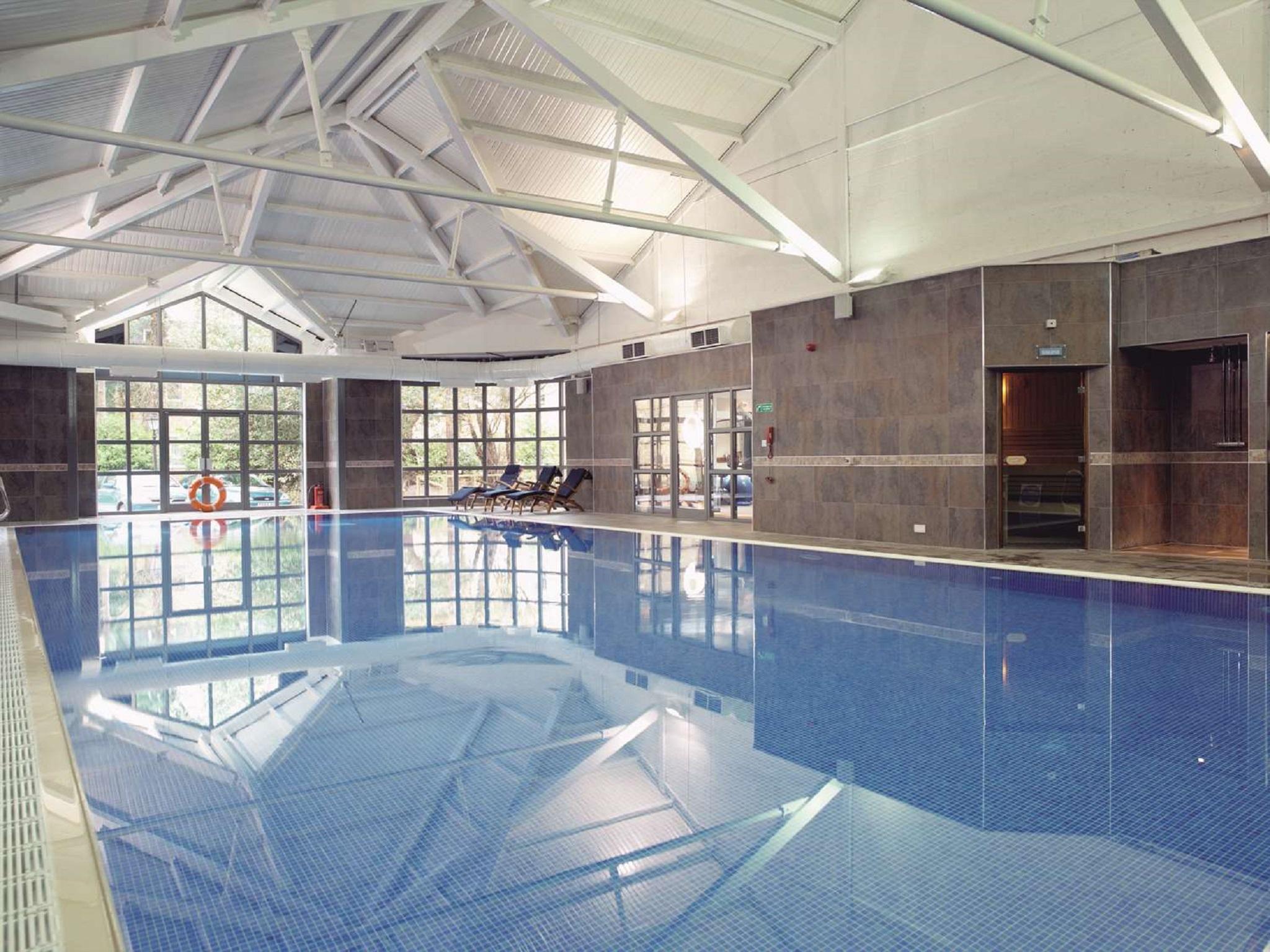 Macdonald Frimley Hall Hotel & Spa Камбърли Екстериор снимка