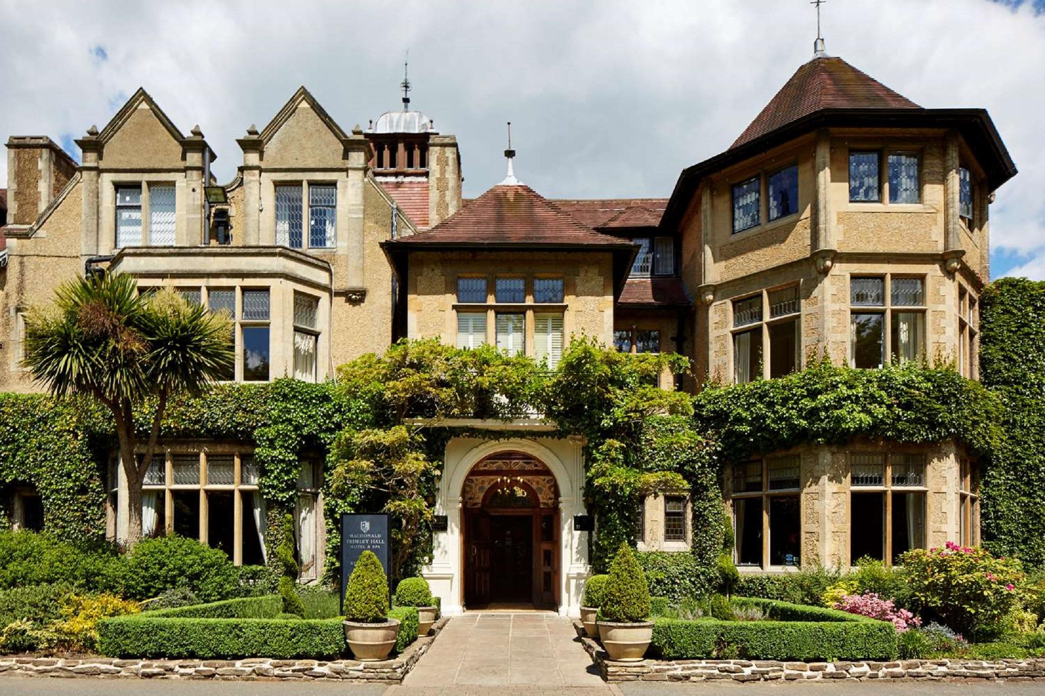 Macdonald Frimley Hall Hotel & Spa Камбърли Екстериор снимка