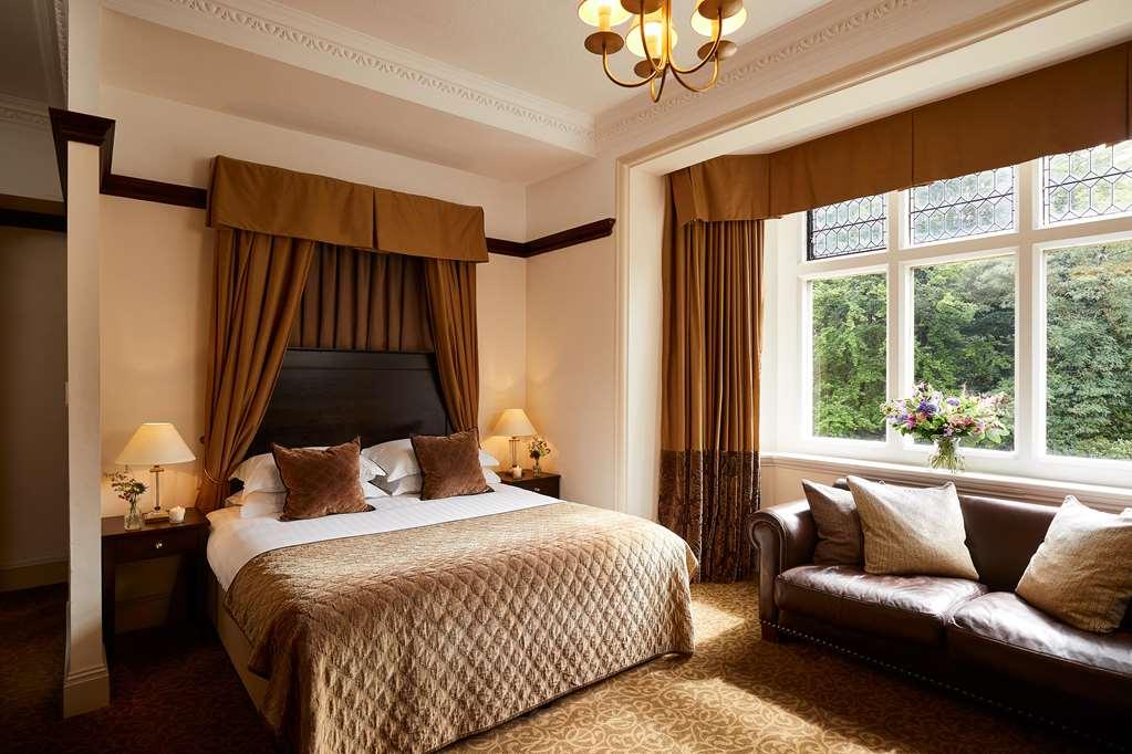 Macdonald Frimley Hall Hotel & Spa Камбърли Стая снимка