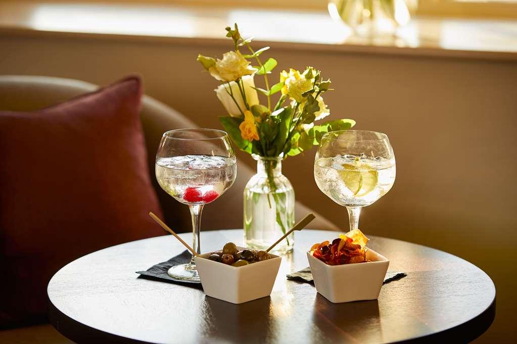 Macdonald Frimley Hall Hotel & Spa Камбърли Стая снимка