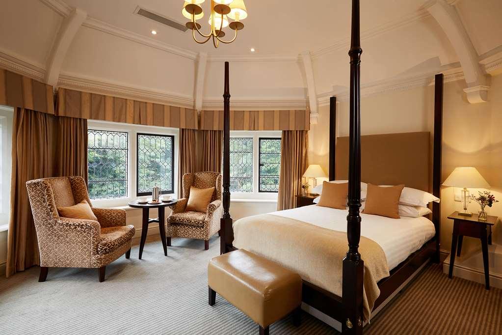 Macdonald Frimley Hall Hotel & Spa Камбърли Стая снимка