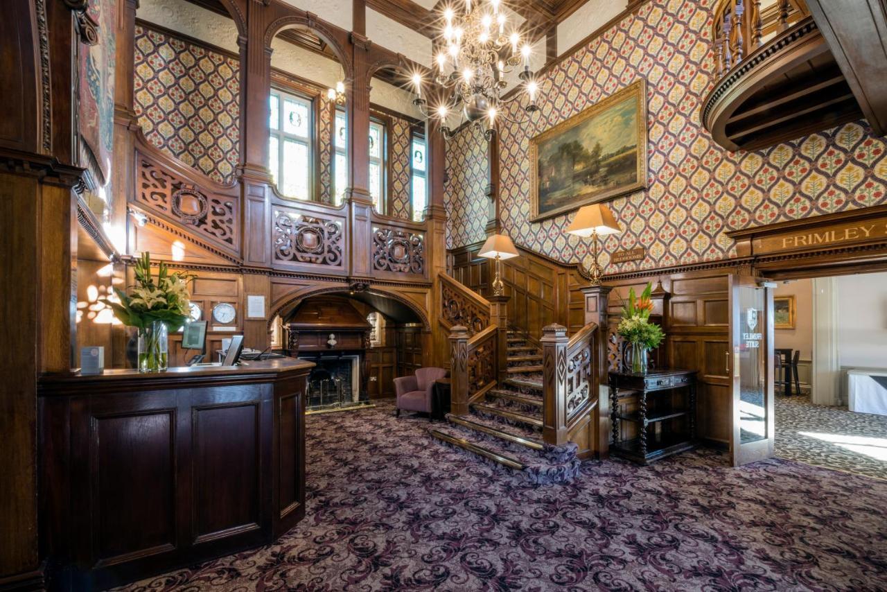Macdonald Frimley Hall Hotel & Spa Камбърли Екстериор снимка