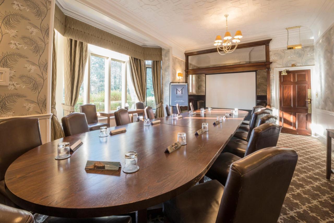 Macdonald Frimley Hall Hotel & Spa Камбърли Екстериор снимка