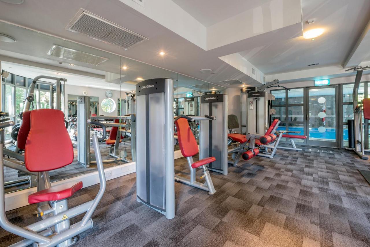 Macdonald Frimley Hall Hotel & Spa Камбърли Екстериор снимка